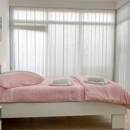 Appartement 2 Bedroom Cozy In Žminj