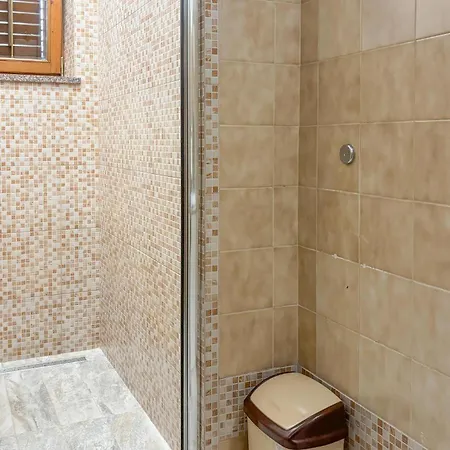 Lejlighed 2 Bedroom Cozy In
