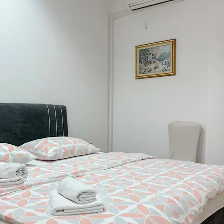 Lejlighed 2 Bedroom Cozy In